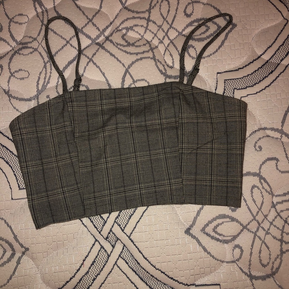 Crop top - Picture 2 of 3